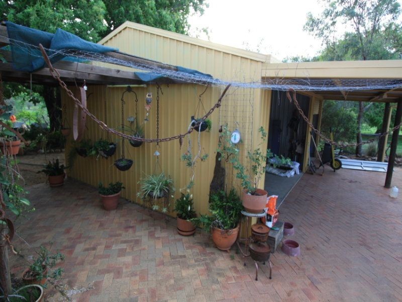 5 Wilson Street, Charters Towers QLD 4820