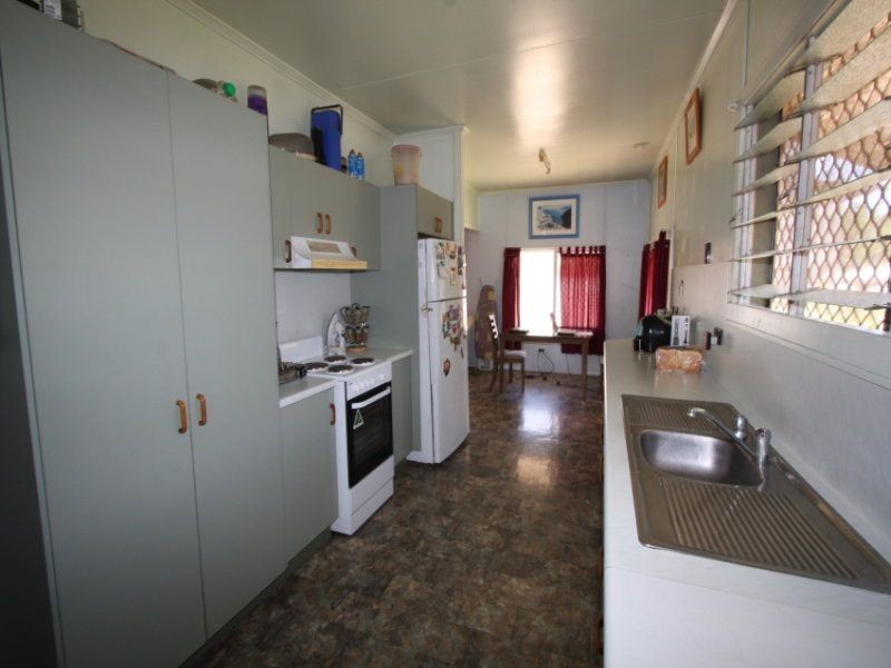 16 Rainbow Road, Charters Towers QLD 4820