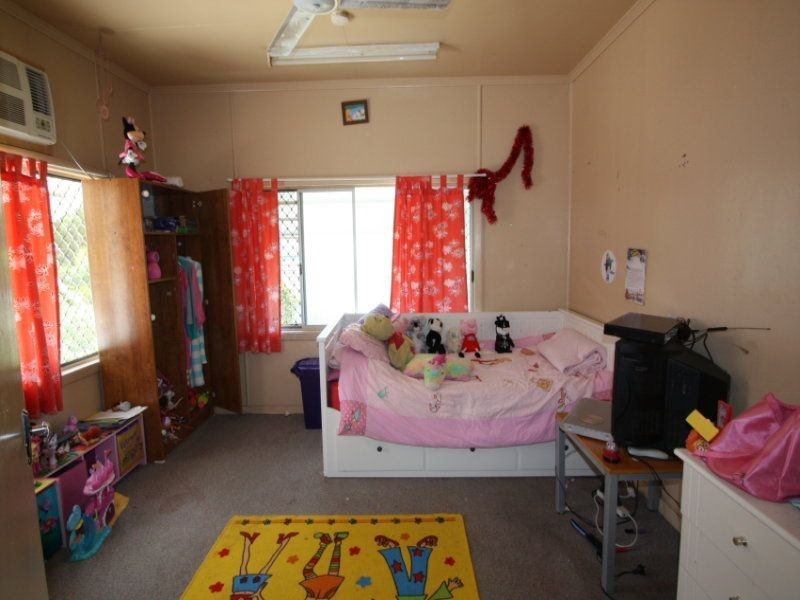 16 Rainbow Road, Charters Towers QLD 4820