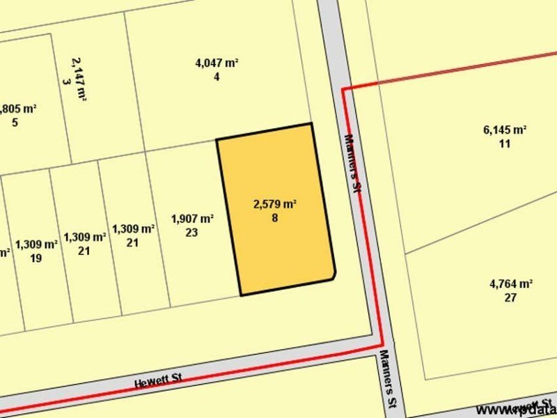 8 Manners Street, Charters Towers QLD 4820