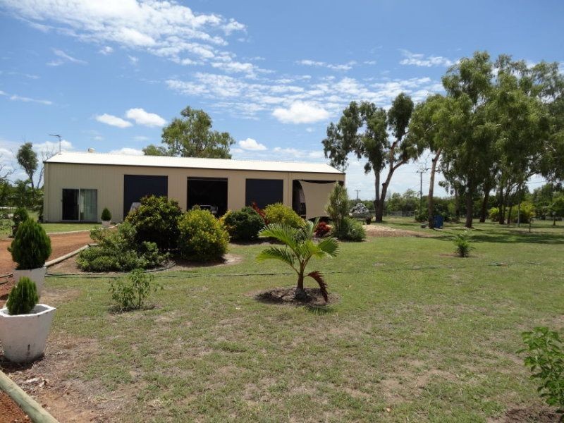 23 Dennis Lane, Charters Towers QLD 4820