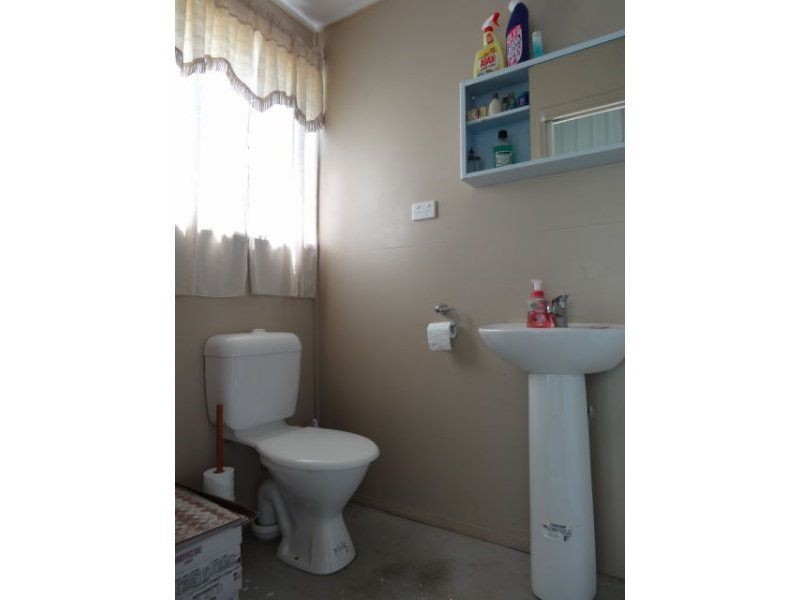 23 Dennis Lane, Charters Towers QLD 4820