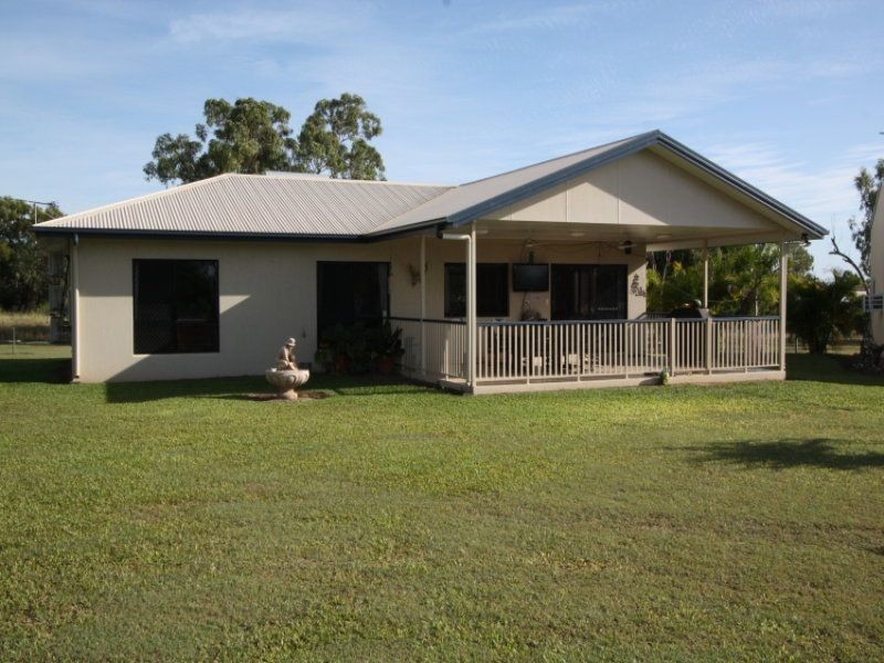 23 Dennis Lane, Charters Towers QLD 4820
