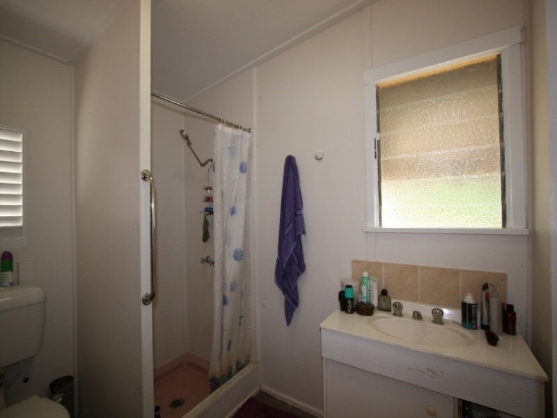 66 Racecourse Rd, Charters Towers QLD 4820