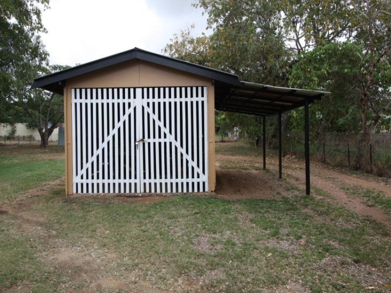 66 Racecourse Rd, Charters Towers QLD 4820