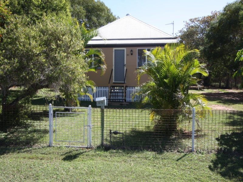 66 Racecourse Rd, Charters Towers QLD 4820