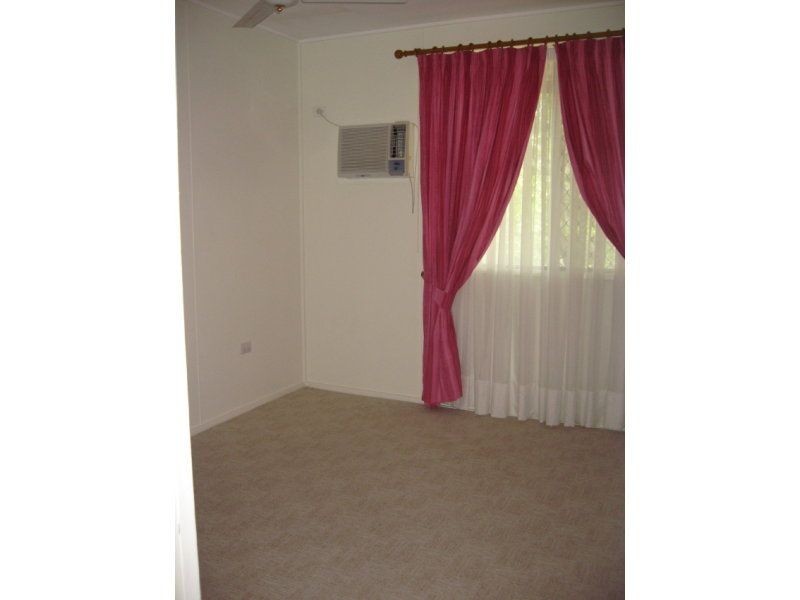 38 Hackett Terrace, Charters Towers QLD 4820