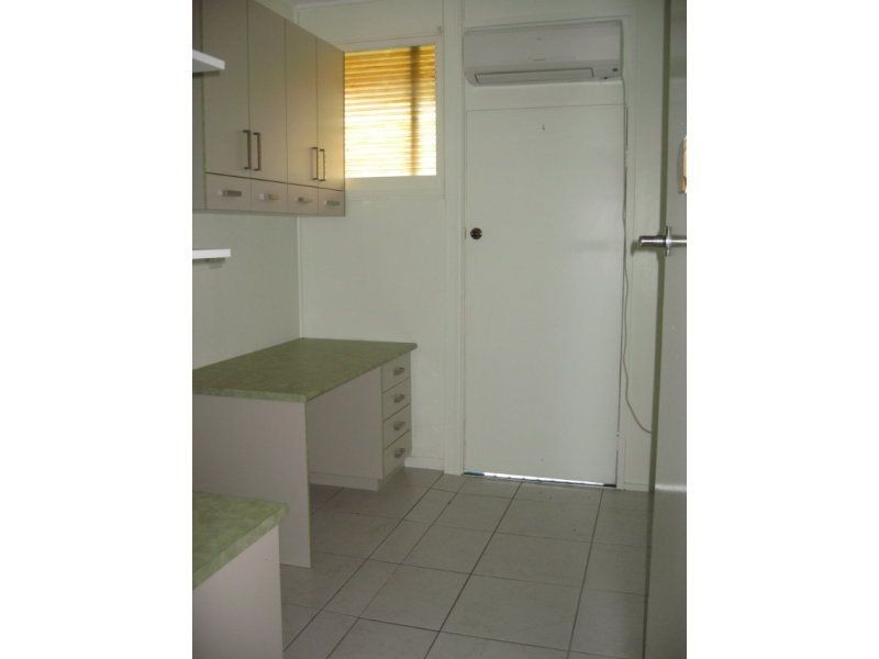 38 Hackett Terrace, Charters Towers QLD 4820