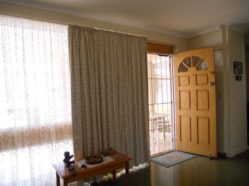 10 Grevillea court, Greenvale QLD 4816