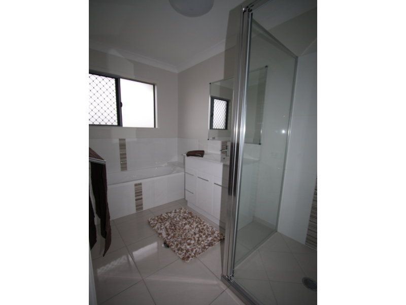 9 Hilltop Court, Charters Towers QLD 4820