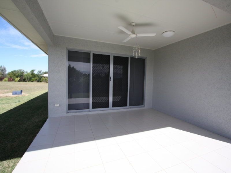 9 Hilltop Court, Charters Towers QLD 4820