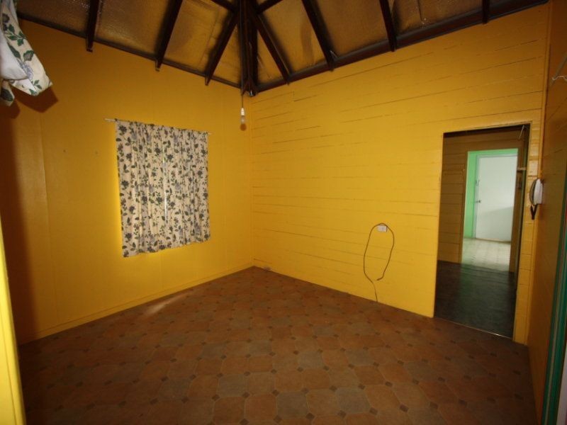 10 Slater Street, Charters Towers QLD 4820