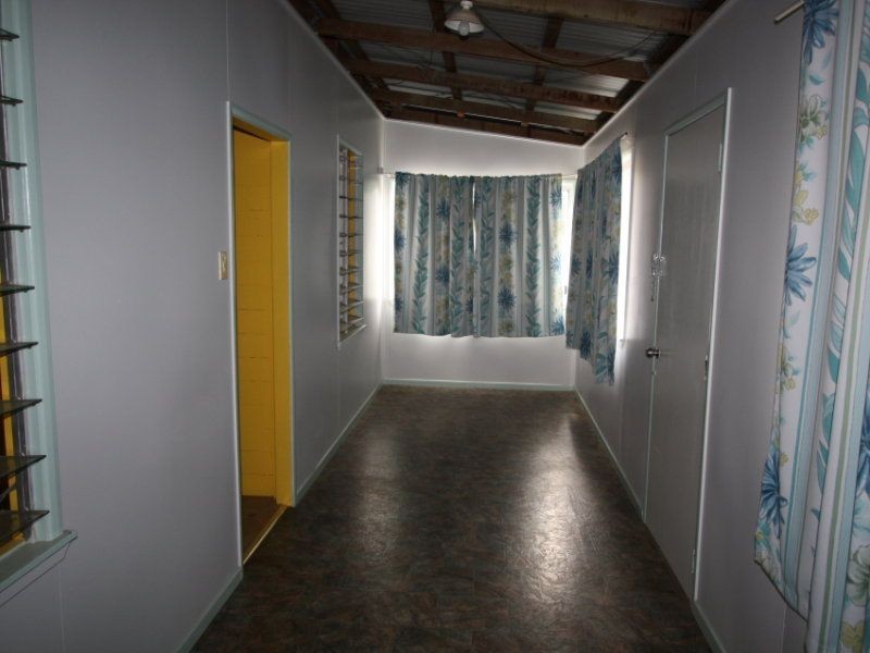 10 Slater Street, Charters Towers QLD 4820