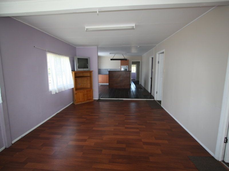 77 York Street, Charters Towers QLD 4820