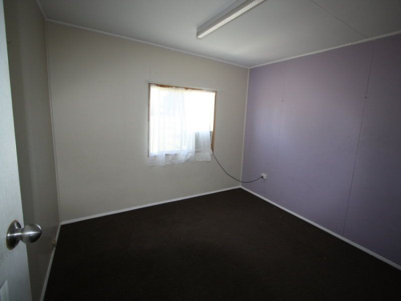 77 York Street, Charters Towers QLD 4820