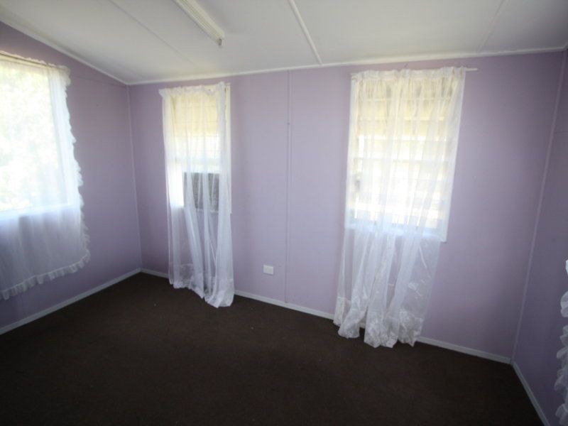 77 York Street, Charters Towers QLD 4820