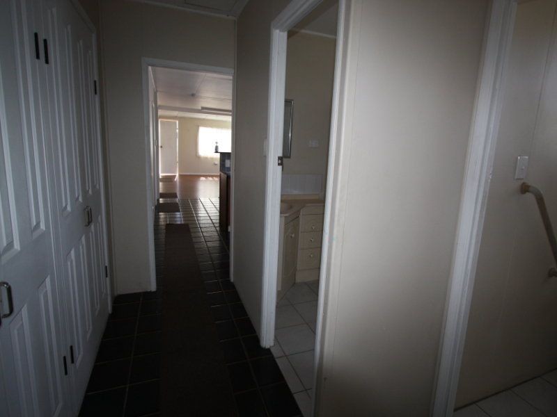 77 York Street, Charters Towers QLD 4820