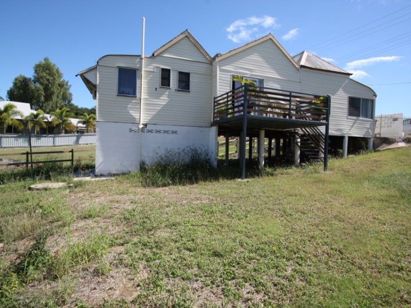 77 York Street, Charters Towers QLD 4820