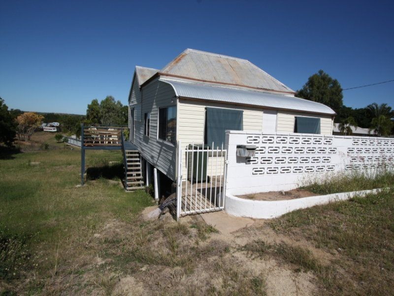 77 York Street, Charters Towers QLD 4820