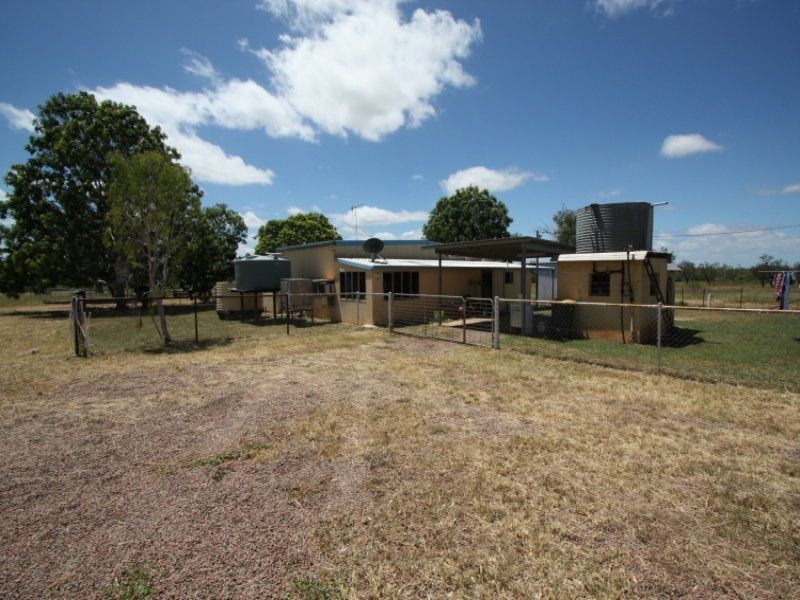 8 Mango Road, Charters Towers QLD 4820