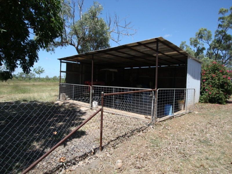 8 Mango Road, Charters Towers QLD 4820