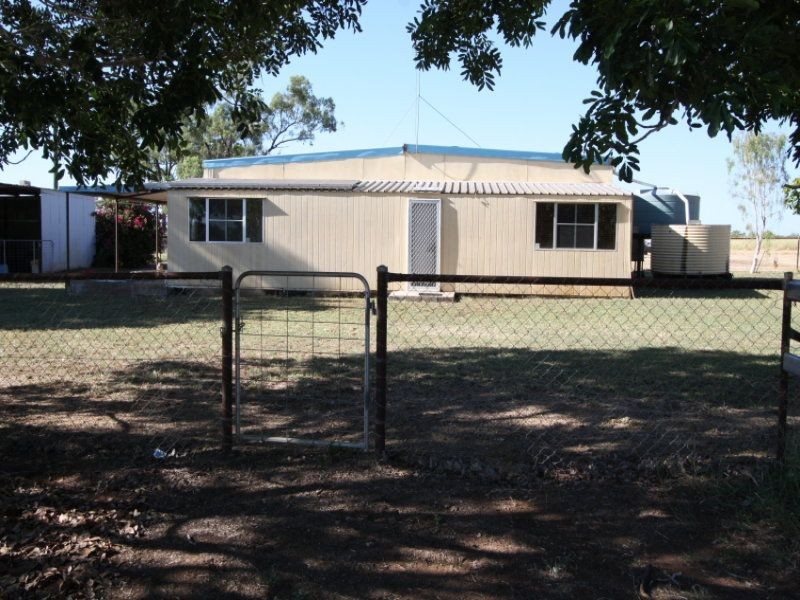 8 Mango Road, Charters Towers QLD 4820