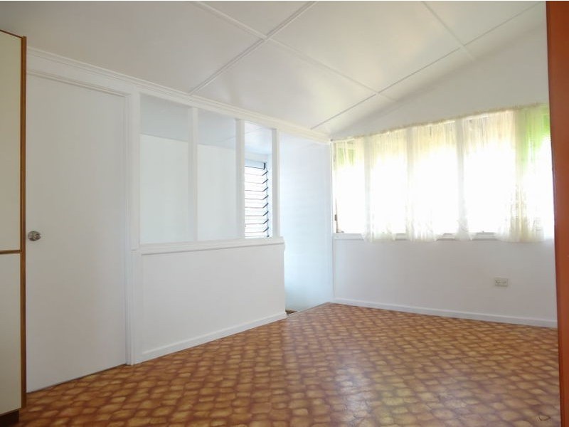 19 Millchester Road, Charters Towers QLD 4820