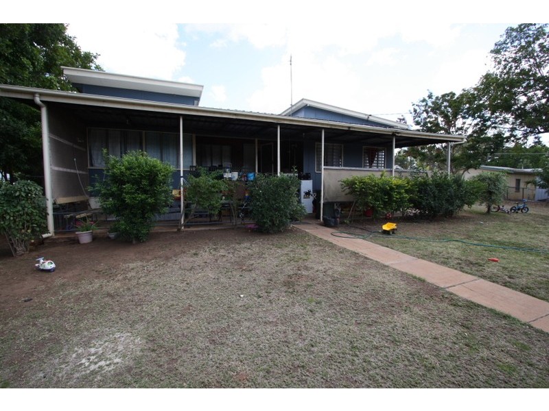 1 Richards Lane, Charters Towers QLD 4820
