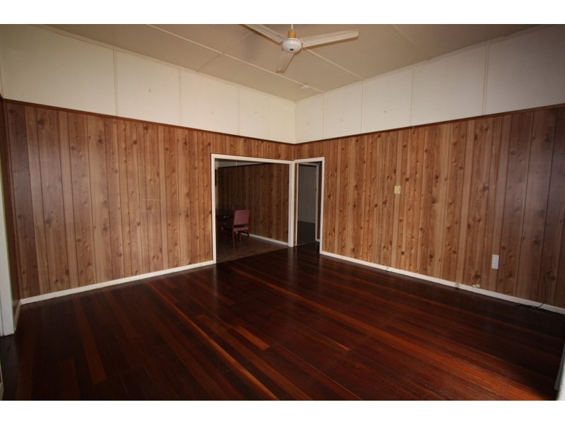 111 Hackett Terrace, Charters Towers QLD 4820