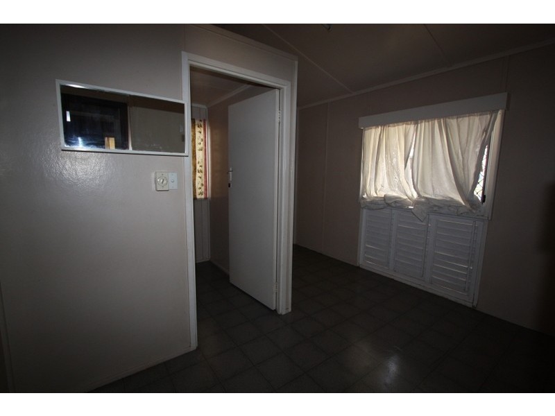 111 Hackett Terrace, Charters Towers QLD 4820