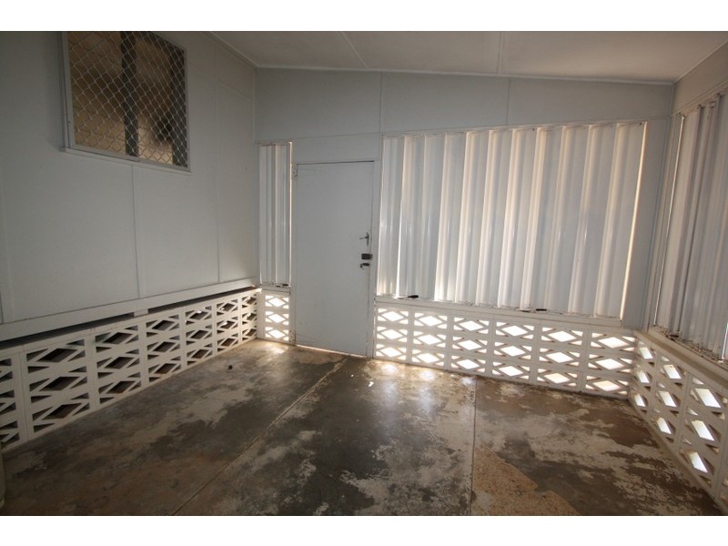 111 Hackett Terrace, Charters Towers QLD 4820