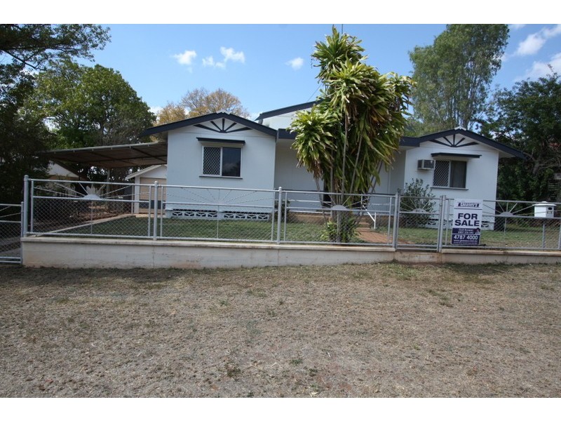 111 Hackett Terrace, Charters Towers QLD 4820