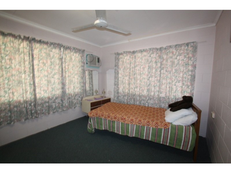 31 Jackson Street, Charters Towers QLD 4820
