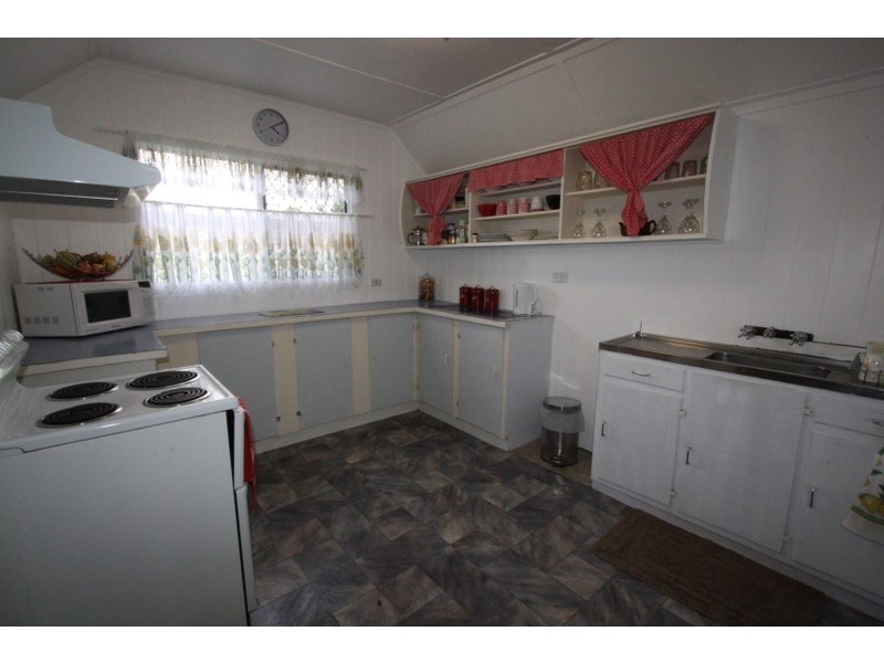 34 Aland Street, Charters Towers QLD 4820