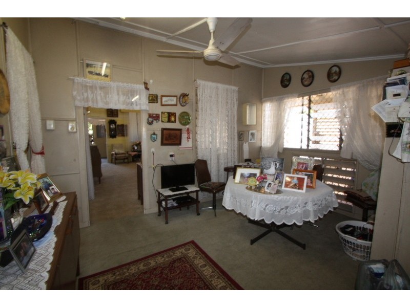 9 Rainbow Road, Charters Towers QLD 4820