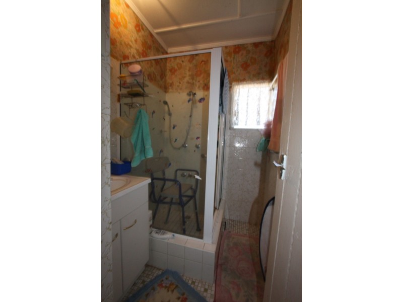 9 Rainbow Road, Charters Towers QLD 4820