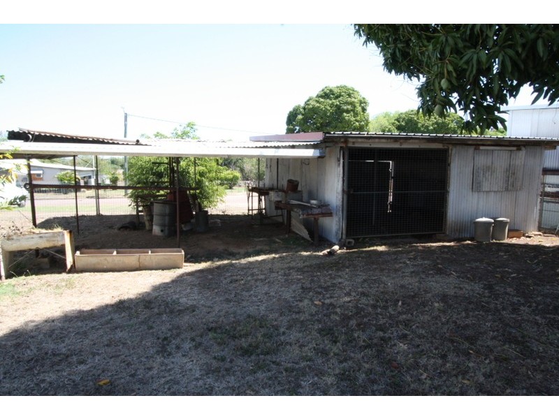 9 Rainbow Road, Charters Towers QLD 4820