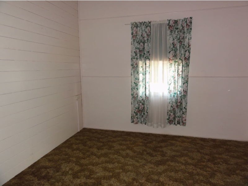 2 Craven Street, Charters Towers QLD 4820