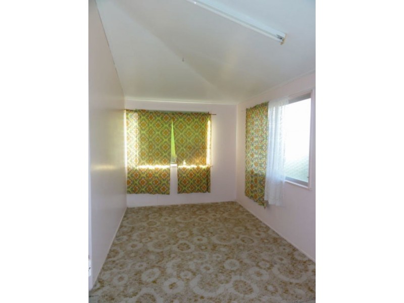 2 Craven Street, Charters Towers QLD 4820