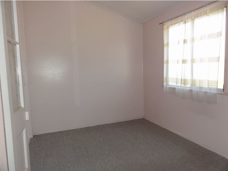 2 Craven Street, Charters Towers QLD 4820