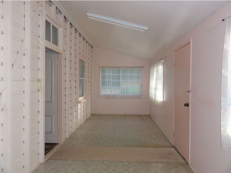 2 Craven Street, Charters Towers QLD 4820