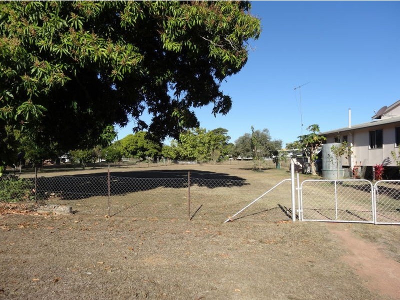 2 Craven Street, Charters Towers QLD 4820