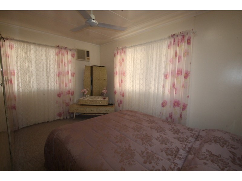 52 Mill Street, Pentland QLD 4816