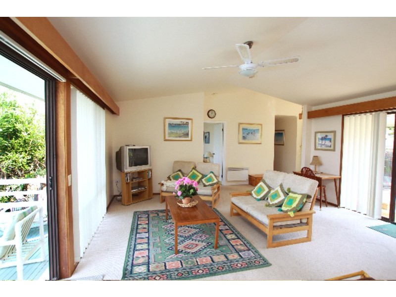Pacific House  200 Pacific Way, Tura Beach NSW 2548