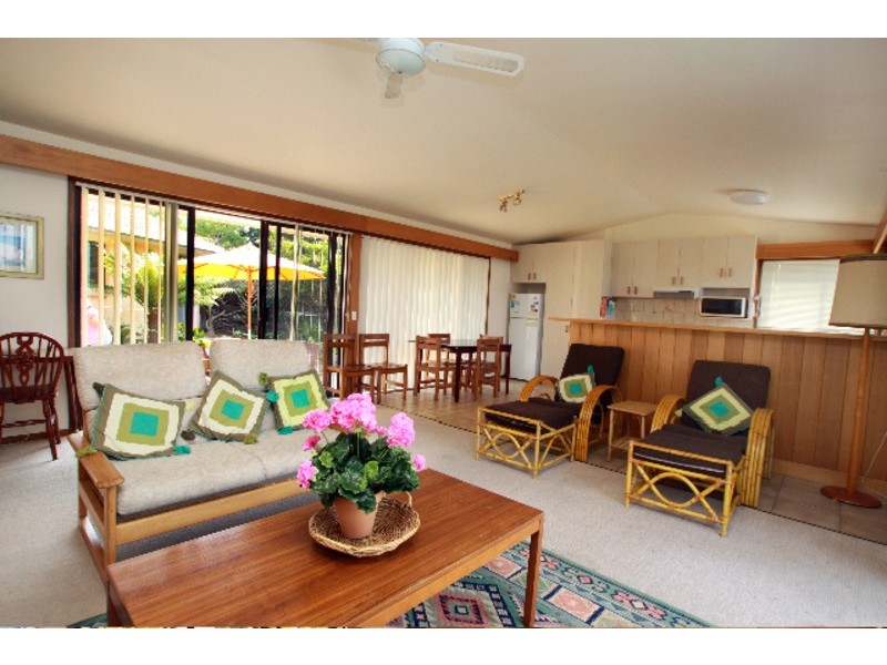 Pacific House  200 Pacific Way, Tura Beach NSW 2548