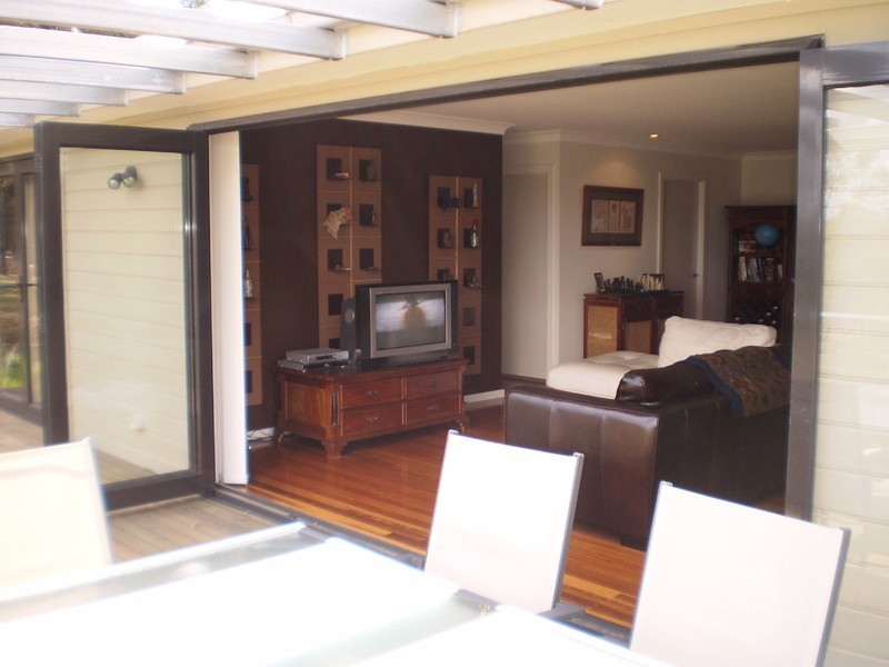 15 Frederick Street, North Rothbury NSW 2335