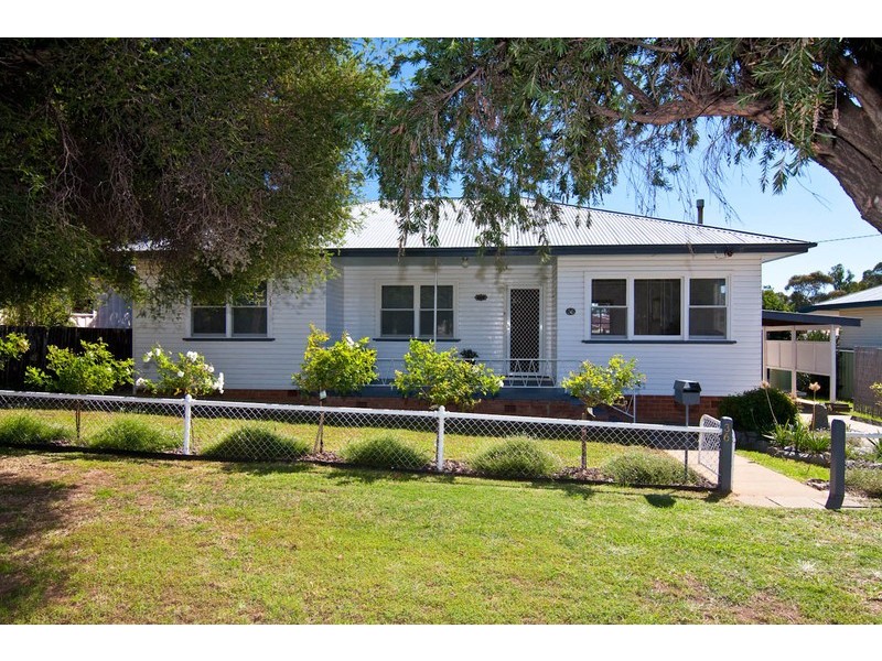 36 Bell Street, Tamworth NSW 2340