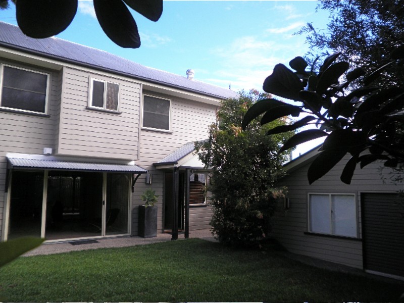 6 Laruma street, Ashgrove QLD 4060