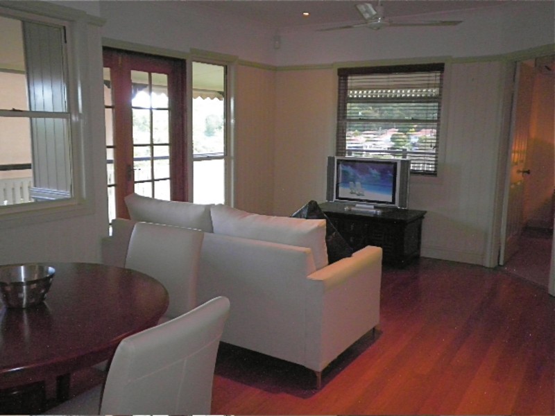 6 Laruma street, Ashgrove QLD 4060