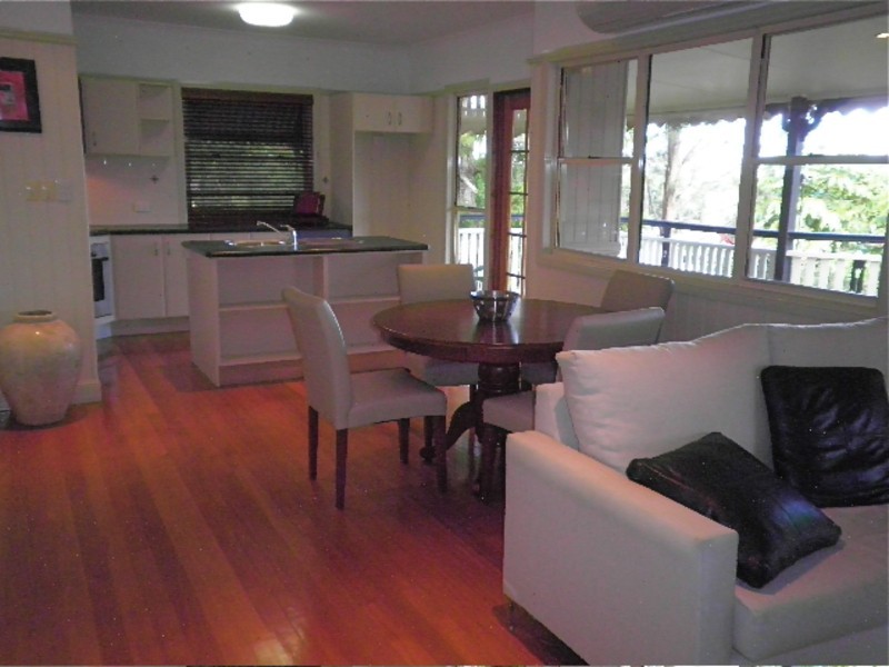 6 Laruma street, Ashgrove QLD 4060